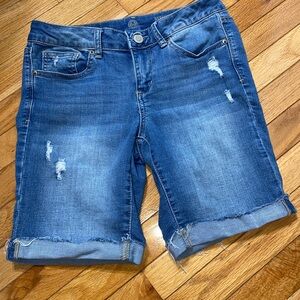 SO Authentic American Heritage Women's Distressed Blue Jean Bermuda Shorts - 7